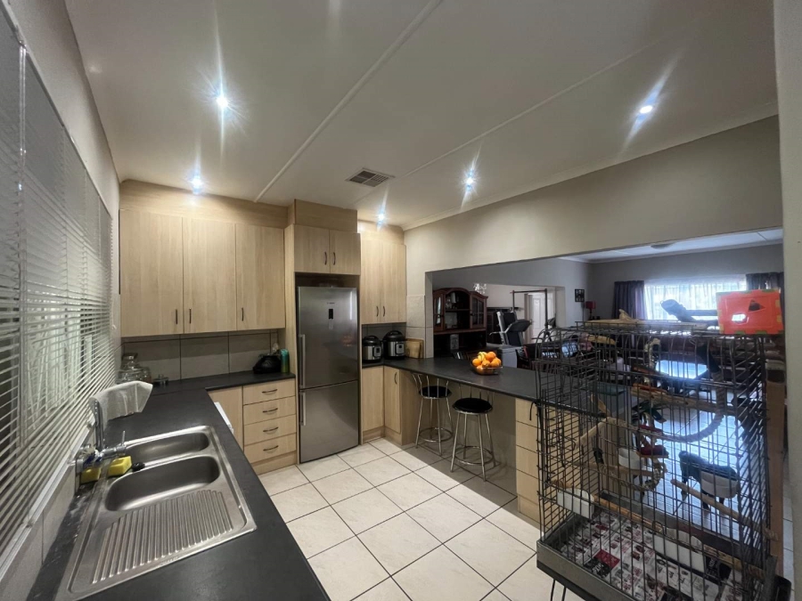 5 Bedroom Property for Sale in Keidebees Northern Cape